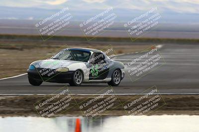 media/Nov-16-2025-CalClub SCCA (Sun) [[2975c16dfc]]/Group 4/Turn 1/